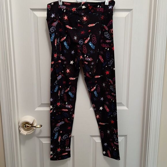 Ladies LulaRoe Tall & Curvy firework leggings. - Picture 2 of 6